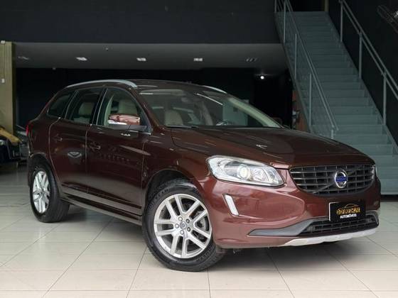 VOLVO XC60 2.0 T5 MOMENTUM GASOLINA 4P AUTOMÁTICO